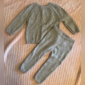 Old Navy Gray Sweater set, 18-24M
